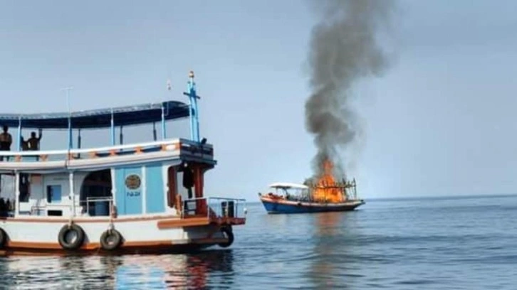 Deniz ortasında yangın paniği! Tekne yangınında turist kayboldu!