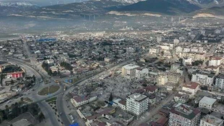 Deprem bölgesinde çarklar yavaş yavaş dönmeye başladı