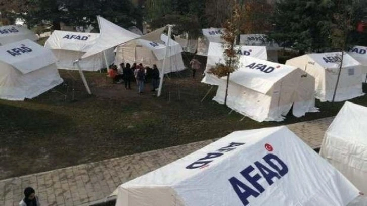 Depremin ardından Düzce'de okullar yarın açılıyor