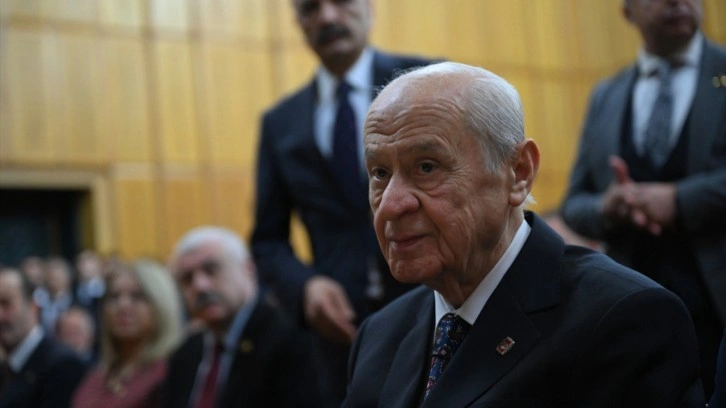 Devlet Bahçeli'nin sırrı ortaya çıktı! İşte yakasındaki o rozetin anlamı