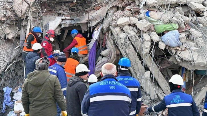 Dicle Elektrik’in arama kurtarma ekibi DAK, AFAD’dan akredite oldu