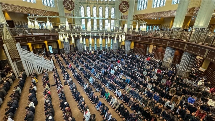 Diyanet'ten Kudüs, Gazze ve Sincan Uygur Özerk Bölgesi için "cuma hutbesi" kararı