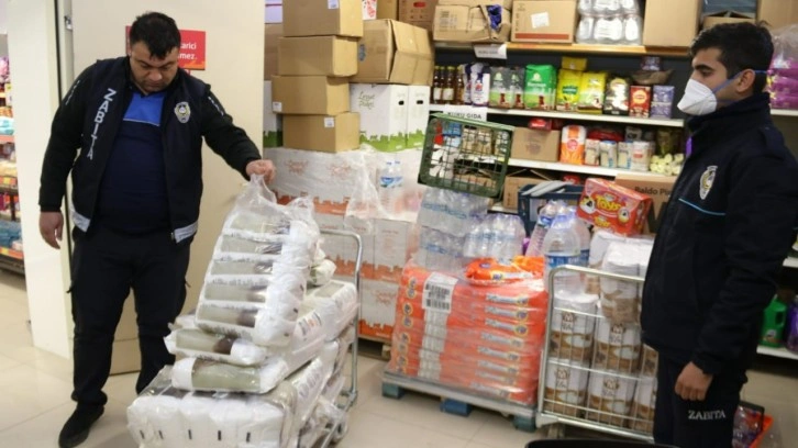 Diyarbakır'da şeker stokçuluğu yapan marketlere baskın