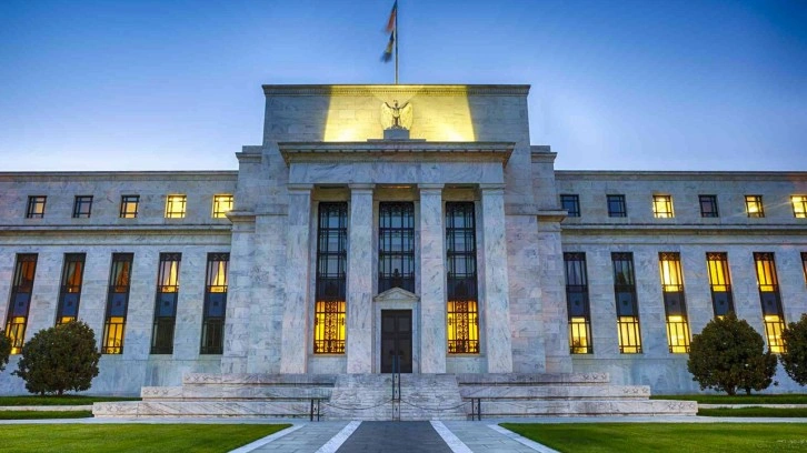 Dolar ve altın FED'in kararını beklerken büyük şok! FED'den sürpriz istifa geldi