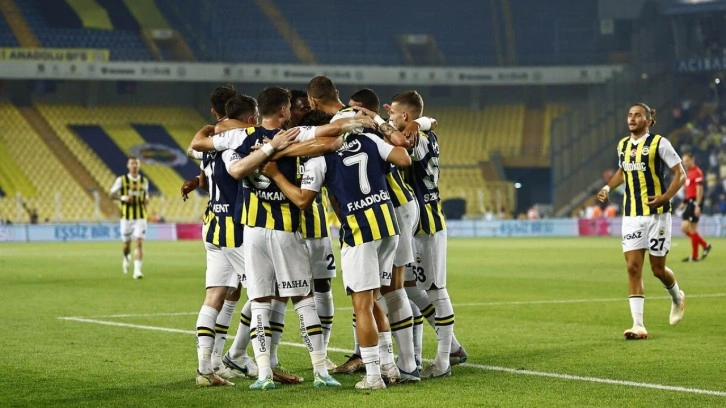 Dünya kulüpler sıralamasında Fenerbahçe rakiplerine fark attı!