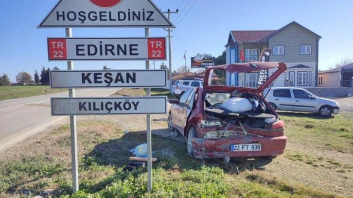 Edirne'de iki otomobilin çarpıştığı kazada 3 kişi yaralandı