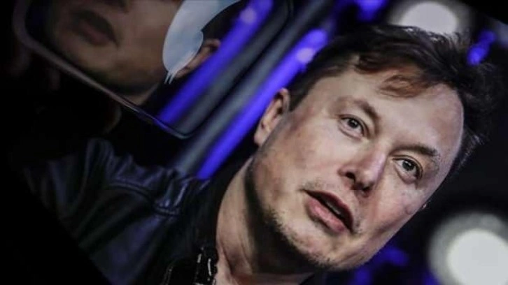 Elon Musk'tan Twitter'a 