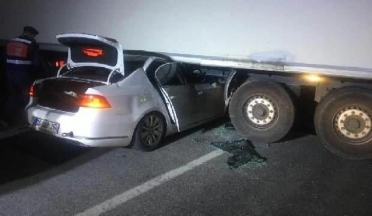 Emekli emniyet müdürü ve oğlunun öldüğü kazada TIR şoförüne tahliye