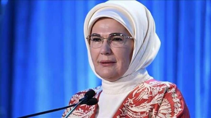 Emine Erdoğan'dan&quot;Hayata Bağlayan İlmekler &quot;Projesi  Paylaşımı: