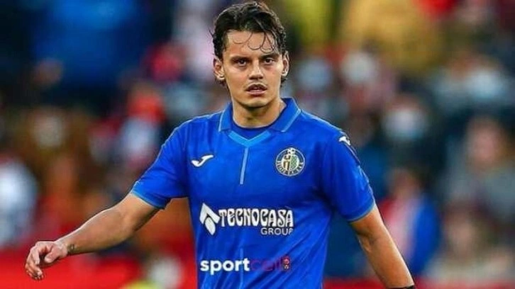 Enes Ünal sezonun en iyi futbolcusu seçildi