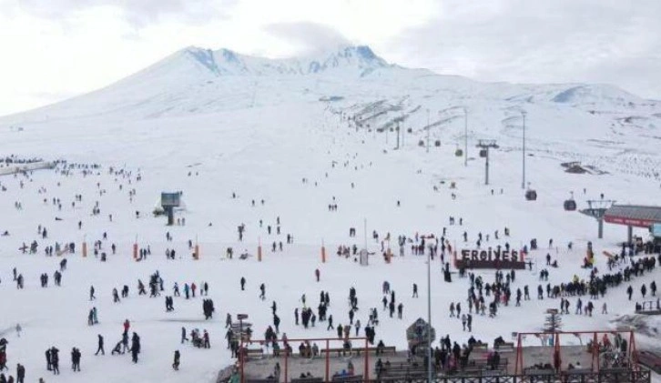 Erciyes’te sömestir yoğunluğu