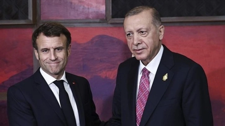 Erdoğan'la Macron telefonda görüştü