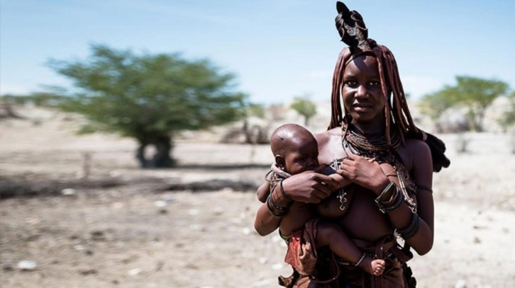 Eşi benzeri yok! Himba Kabilesi kadınlarının hamile kalmak için yaptıkları şey çok ilginç