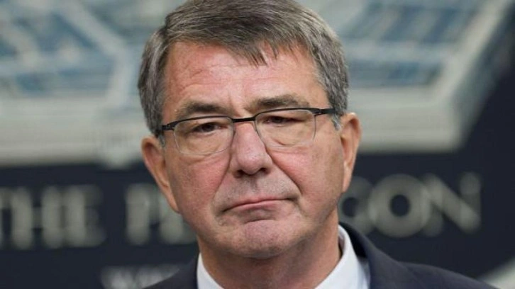 Eski Pentagon şefi Ashton Carter, hayatını kaybetti