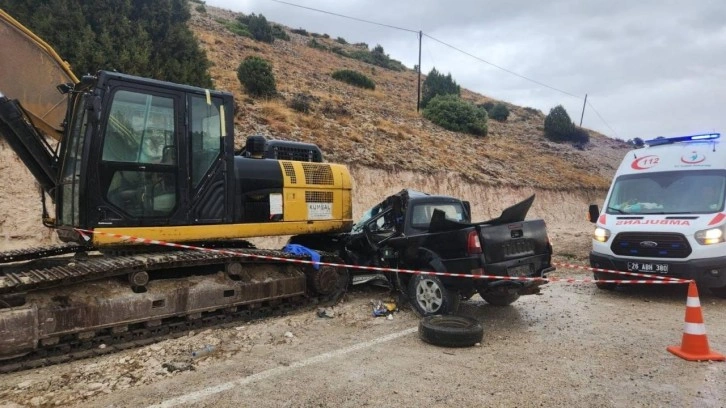 Eskişehir’de feci kaza: Baba ve 8 yaşındaki kızı hayatını kaybetti!