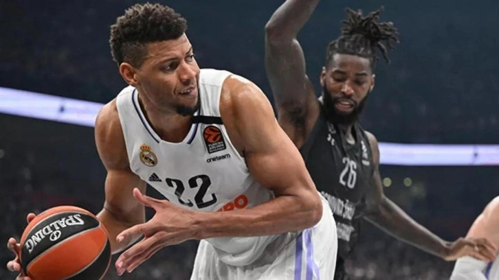 Euroleague'de play-off 4. maçların MVP'si Walter Tavares oldu