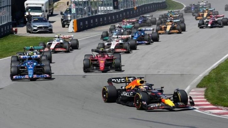 F1 Kanada Grand Prix'sini Verstappen kazandı