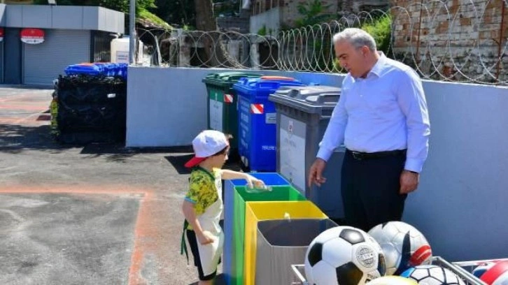 Fatih Belediyesi&rsquo;nin sıfır atık çalışmalarına ödül