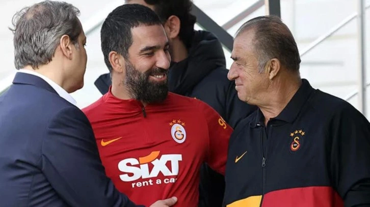 Fatih Terim ile fotoğrafını paylaşan Arda Turan'a Burak Elmas'tan tepki: Hata yaptı