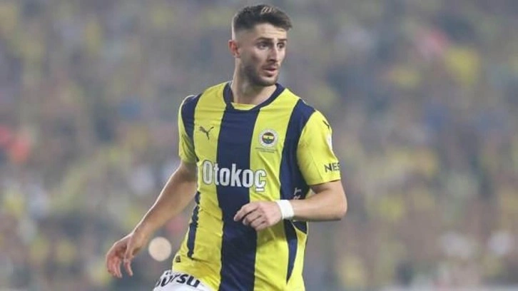 Fenerbahçe'de iç transfer mesaisi! Yıldız ismin maaşı 4 katına çıkarılacak