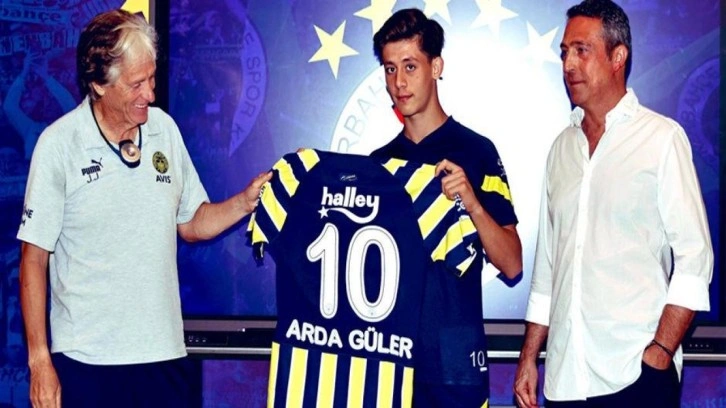 Fenerbahçe'de 10 numara artık Arda Güler'e ait!