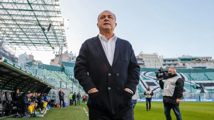 Fenerbahçe'de gözden çıkarıldı, Fatih Terim havada kaptı. Panathinaikos'a imzaya gidiyor