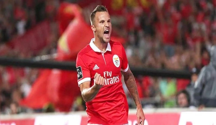 Fenerbahçe'de Seferovic için temaslar başlıyor!