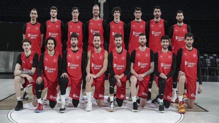 FIBA açıkladı! 12 Dev Adam turladı...