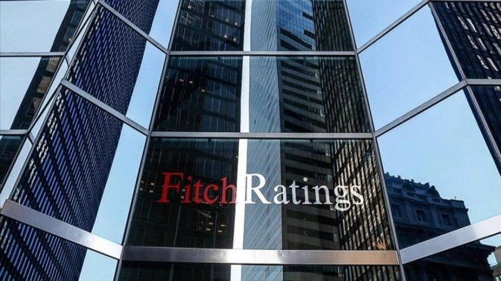 Fitch 2022 büyüme tahminini küresel ekonomi için düşürdü, Türkiye için yükseltti