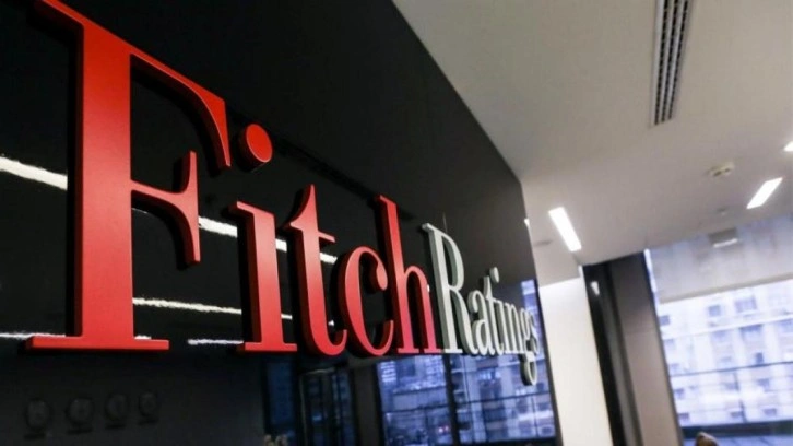 Fitch'ten kredi açıklaması: Bozulma devam ediyor