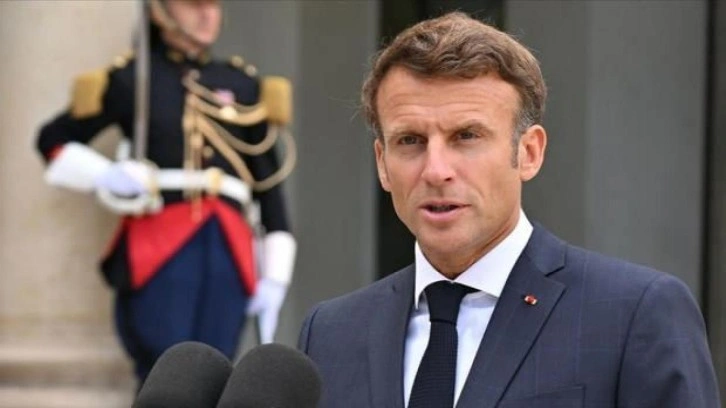 Fransa Cumhurbaşkanı Macron: Krizlerden geçiyoruz