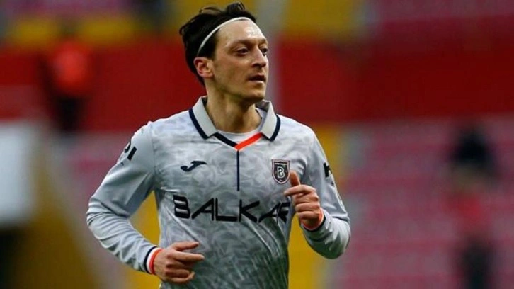 Futbolu bırakan Mesut Özil ilk kez konuştu!