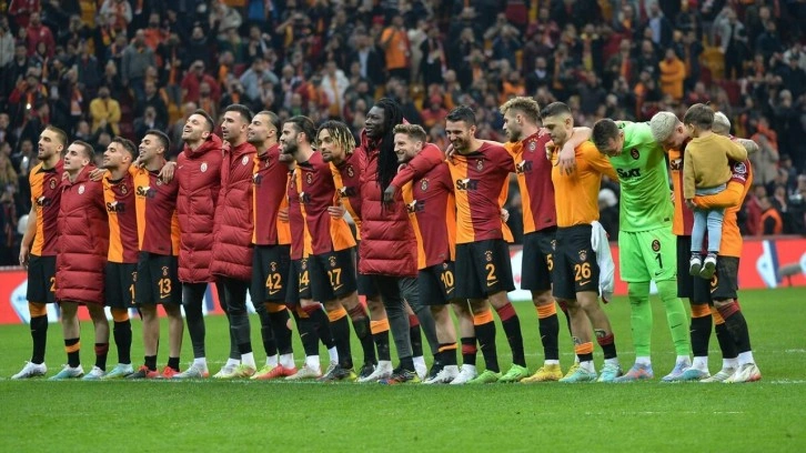 Galatasaray 5 hafta İstanbul'dan çıkmayacak