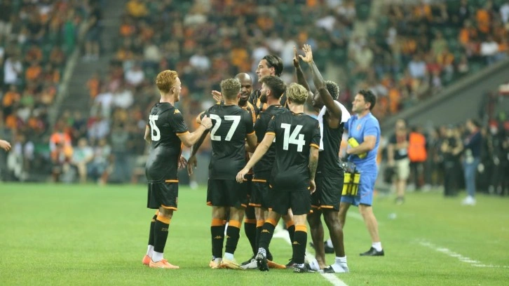 Galatasaray öne geçtiği maçta Hull City'e kaybetti!