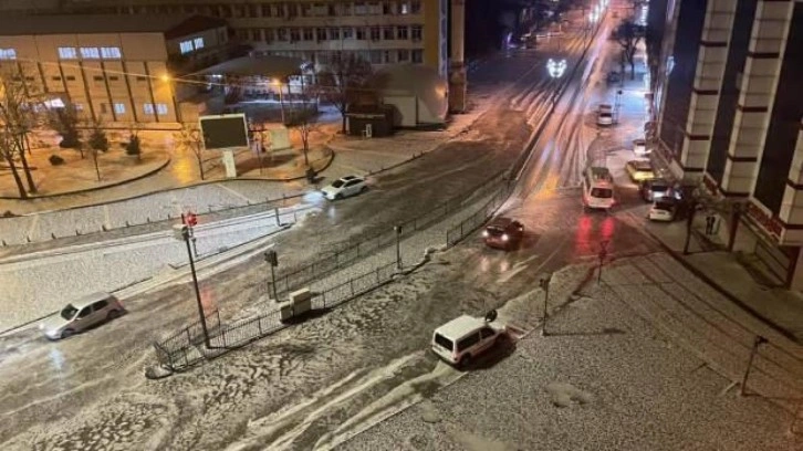 Gaziantep'te sağanak ve dolu etkili oldu