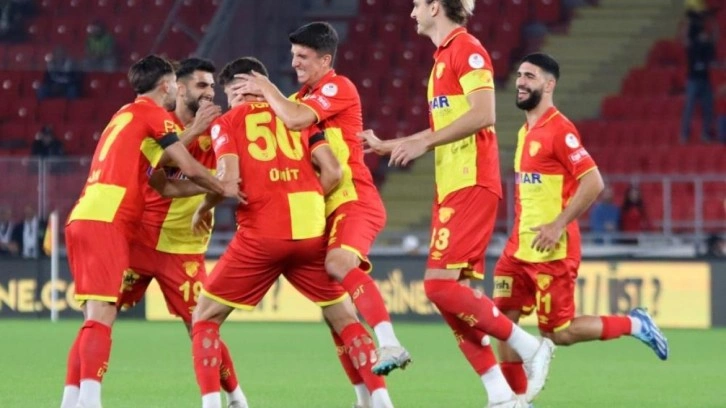 Göztepeli savunmacılar hücumda etkili!