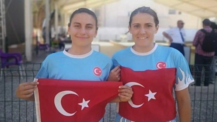 Gülçin Esen ve Beyza Tatarlı'dan bronz madalya