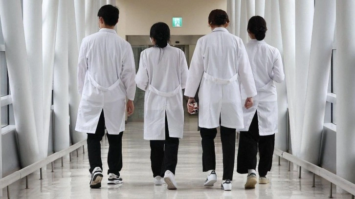 Güney Kore'de doktorlar grevde