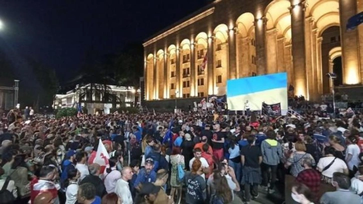 Gürcistan’da hükümet karşıtı protestolar sürüyor