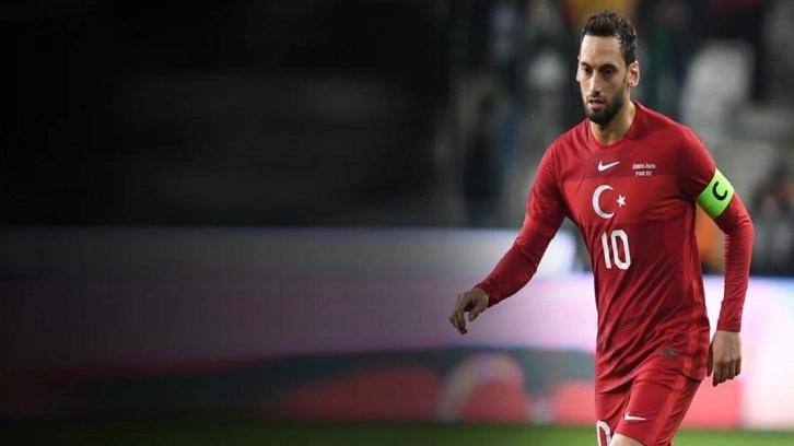 Hakan Çalhanoğlu'ndan Galatasaray'a yeşil ışık! 'Sözleşmem bitince...'