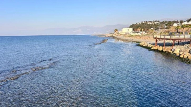 Hatay'da deniz 20 metre çekilmişti: Son durum görüntülendi