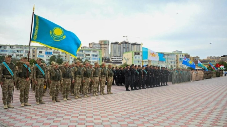 Hazar Denizi kıyısında 5 ülkeden ortak askeri tatbikat