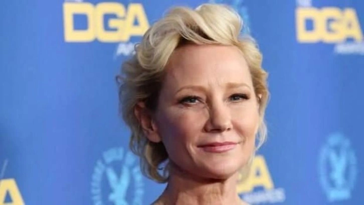 Hollywood yıldızı Anne Heche hayatını kaybetti