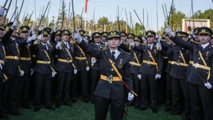 İhracı istenen teğmenler için karar günü belli oldu