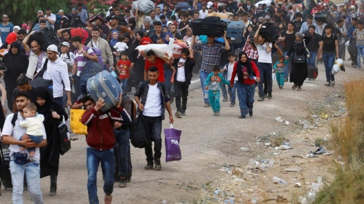 İletişim Başkanı Fahrettin Altun: 500 binden fazla Suriyeli mülteci vatanına geri döndü