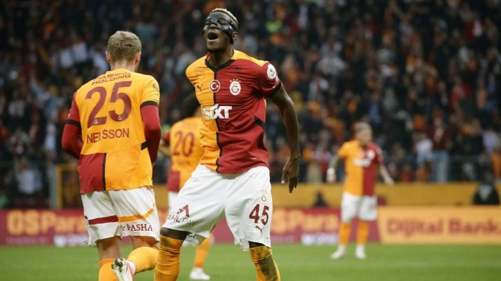 İngiltere'den Galatasaraylı taraftarları üzecek Osimhen iddiası!