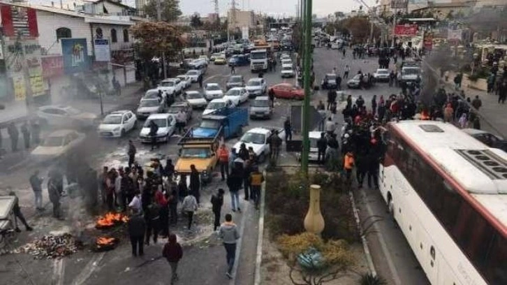 İran’da bazı protestocular idamla yargılanıyor