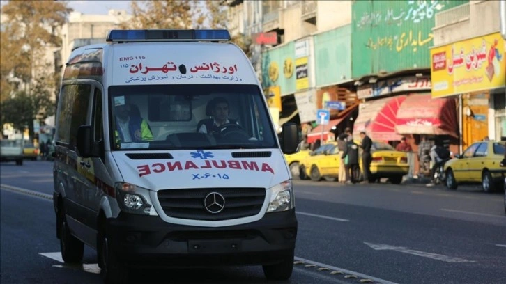 İran'da öğrencilerin "toplu zehirlendiği" yönündeki iddialar sürüyor