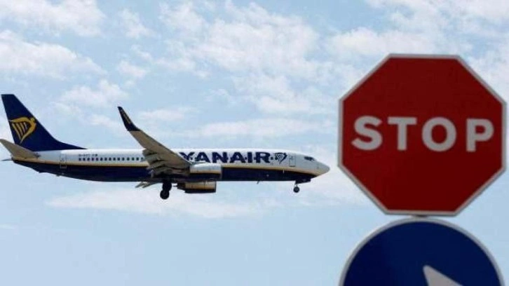 İspanya'da Ryanair hava yolu şirketi çalışanları greve başladı