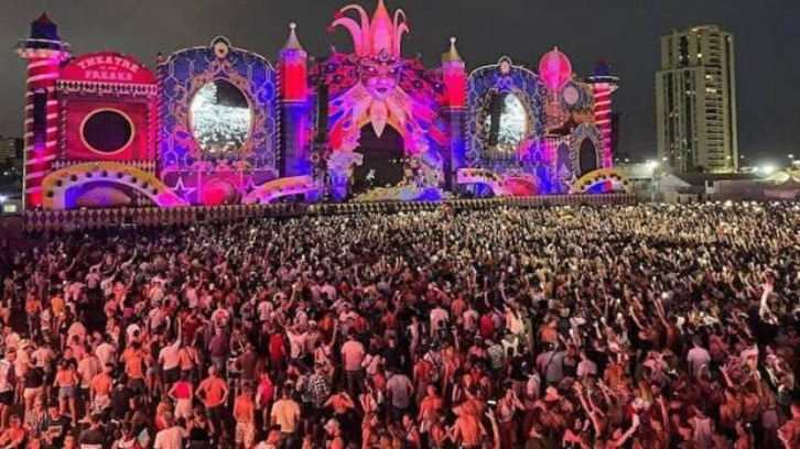 İspanya’daki festivalde şiddetli rüzgar nedeniyle sahne çöktü: 1 ölü, 40 yaralı